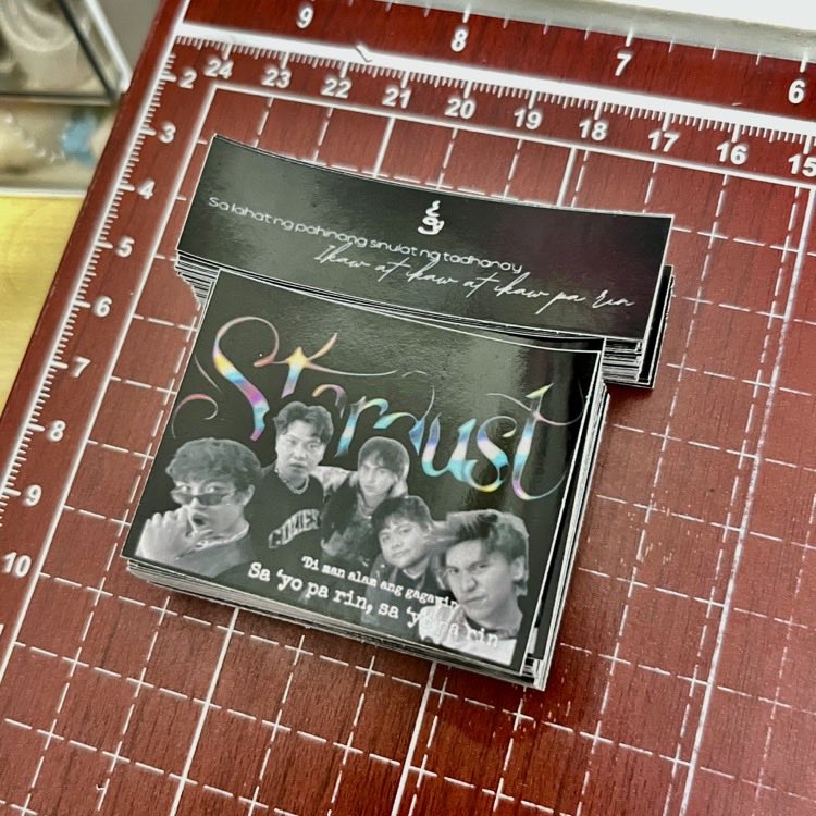 visual_rosie's tweet photo. ⋆⭒˚.⋆ CUP OF JOE STARDUST FREEBIES 
by @visual_rosie ⭑.ᐟ

☆ sandali &amp; pahina lyric stickers ♪ ˖ ⊹ ♬

📆: OCTOBER 11, 2025 (DAY 2) 

 ᯓ✮ like, rt, feel free to follow
 ᯓ✮ strictly 1:1 | dm for trades !

📍: LOC &amp; TIME — TBA

⋆˙⟡#COJStardustTheConcert https://t.co/KiQLQZZO0O