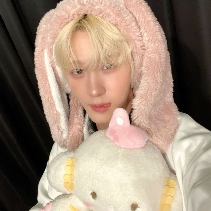 _evilabubu's tweet image. ^_^
#kpoptwt #p1ecetwt #p1htwt

hai im new to kpop twt 
18 
soul biased 
i like p1harmony a lot