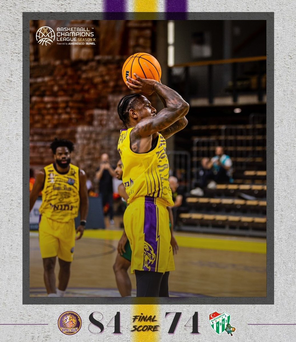 🏀 J1 DE LIGUE DES CHAMPIONS 🇪🇺 – L'HAPOËL HOLON 🇮🇱 BAT BURSASPOR 🇹🇷 !

Les Israéliens débutent leur campagne européenne par une victoire 84-74 hier soir face au club turc à Szombathely 🇭🇺.

Xavier Munford 🇺🇸, notamment auteur de 26 points et de 8 rebonds, a réalisé un match