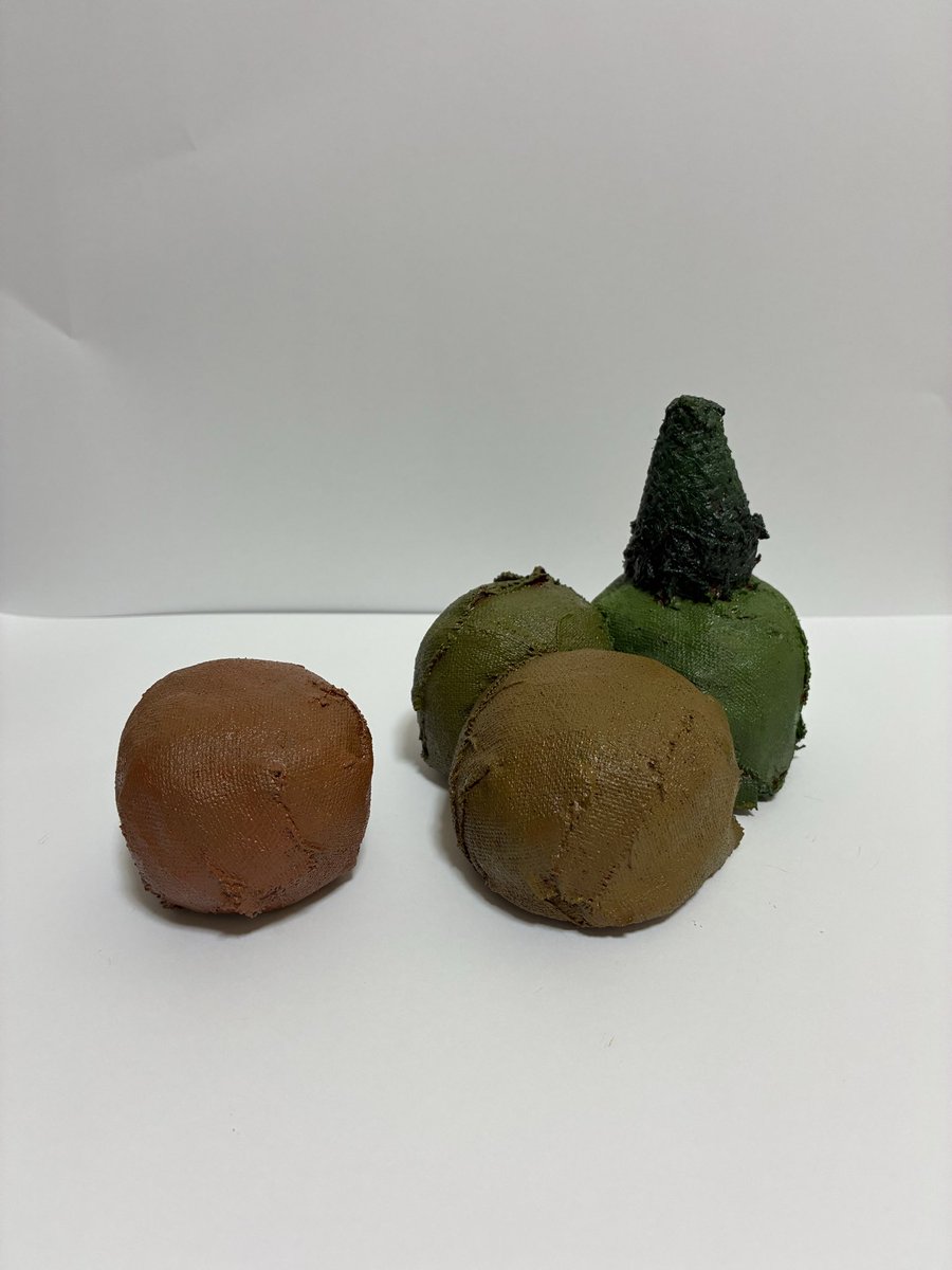 「ある丘の散在」
″Scattered knoll″

2025年 8月〜9月
スタイロフォーム・油彩

#アート
#art 
#artwork