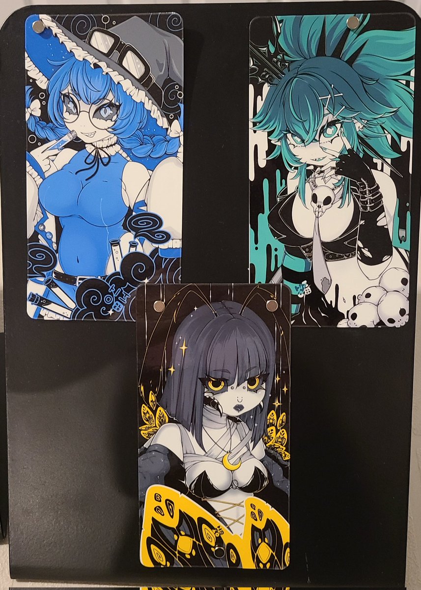 hiokleo's tweet image. V INK Stickers are becoming real!!!
All waterproof and about 6in high!
Kinda perfecf to slap on a waterbottle tbh!$