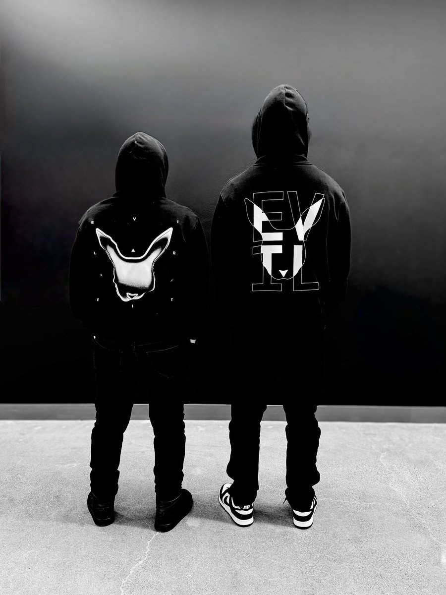 evilrabbit_'s tweet image. 