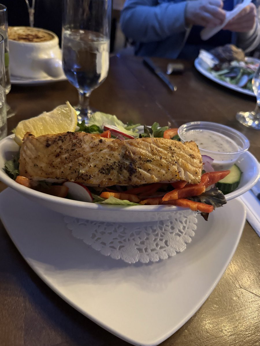 稽古後、ディナー🍽️
After practice, dinner🍽️