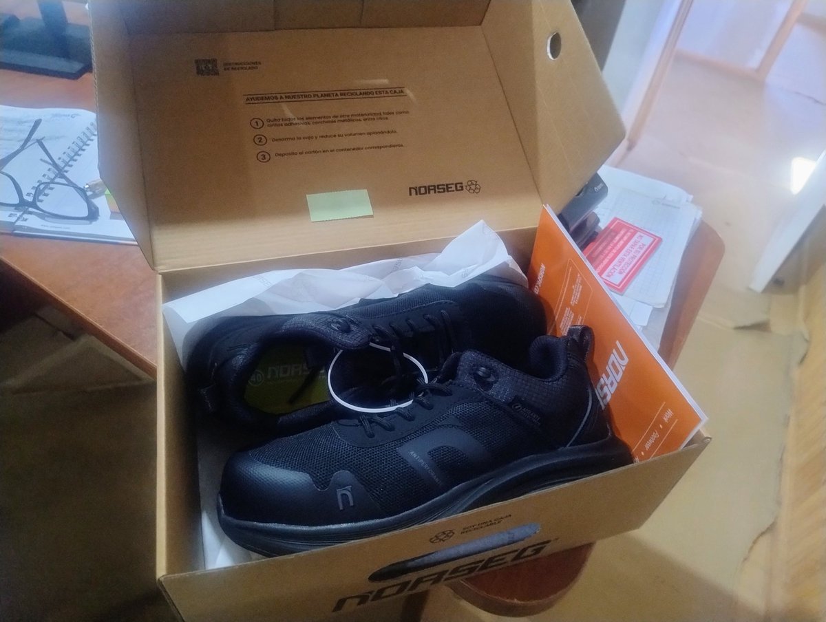 constructortips's tweet image. ✅ Zapatillas de seguridad nuevas
Es necesario cambiar a menudo el calzado en obra
Cuesta sentirse cómodo cuando pasas 8 horas o más con ellas
🧠 Con la IA no me pasa lo mismo, cada vez más cómodo
Pero muchos aún no lo prueban en su día a día
🎁 Obten un regalo de IA 👇