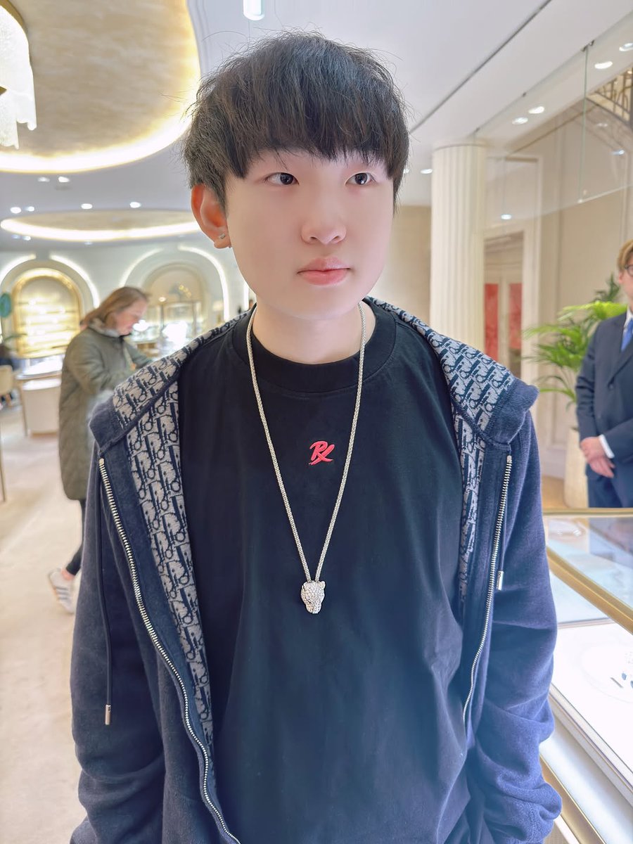 enowarayes's tweet image. broooo