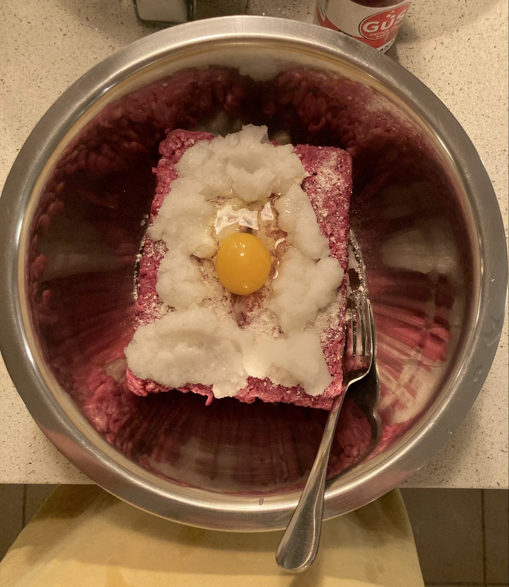 JulieSnackGuru's tweet photo. Best meatballs deconstructed to all their glory.  In the lightweight shiny beautiful simple dishwasher friendly metal mixing bowl. This versatile bowl comes in different sizes too: https://t.co/8sTIM3JQeR. # ad https://t.co/FCuo6Jf7SY