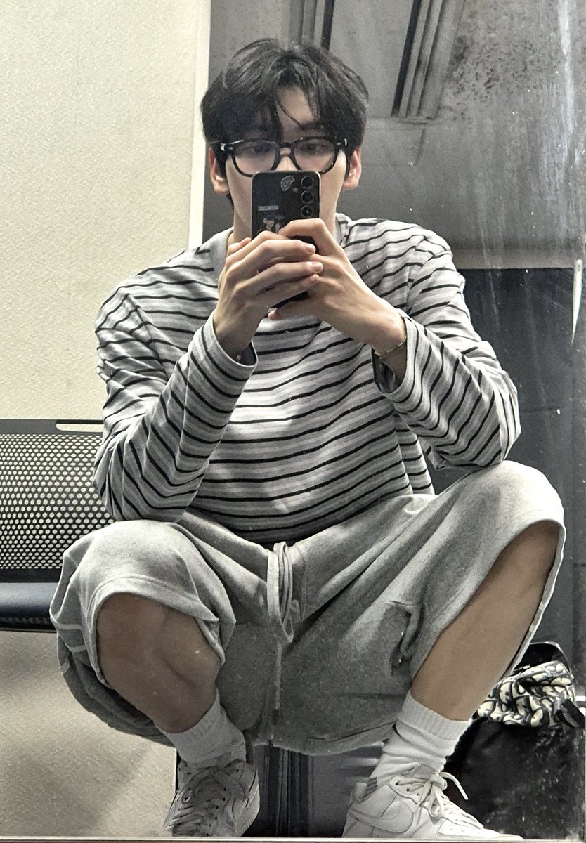 ꫂ ၴႅၴ tweet media