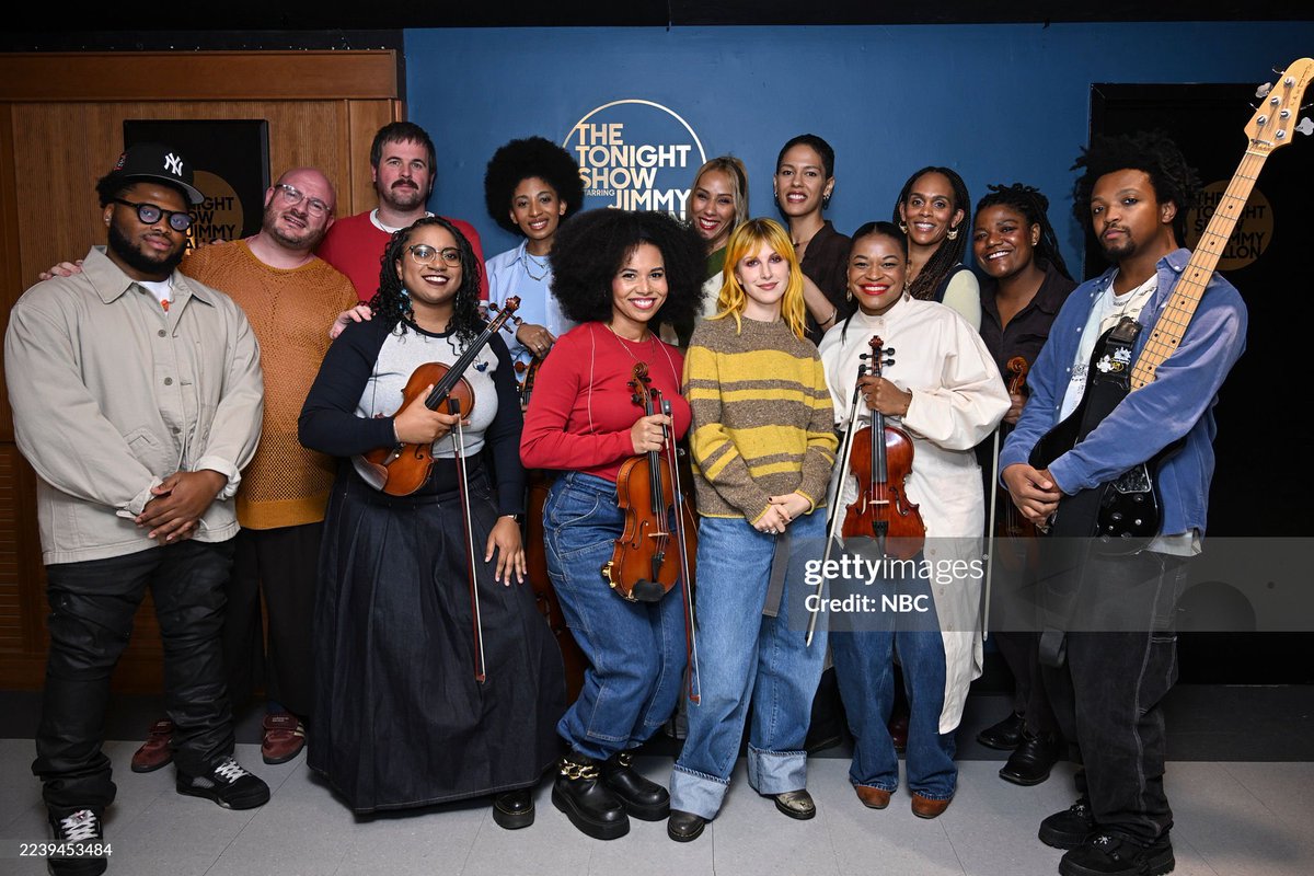 milfsincrime's tweet image. singing a song about politics and racism in the south with an all black orchestra oh hayley williams no one is doing it like you