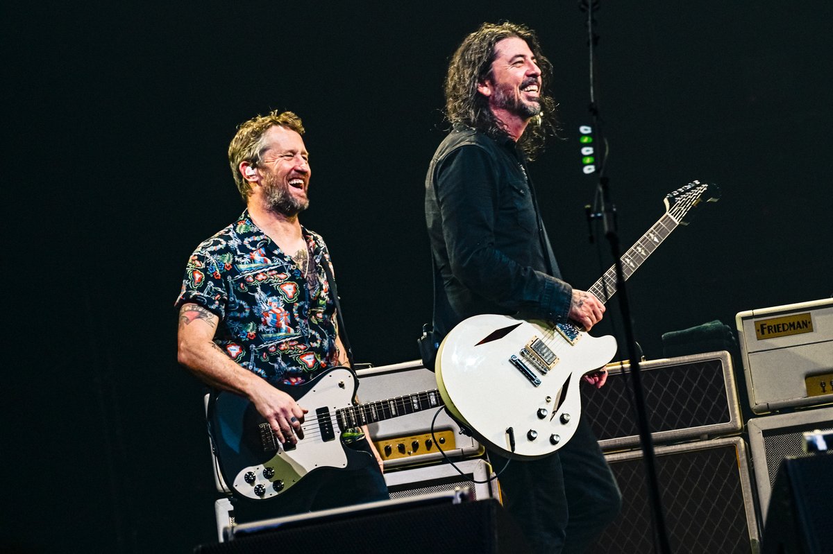 foofighters's tweet photo. GOOD TIMES TOKYO!!!

📷 Teppei Kishida https://t.co/GGncfYLNke