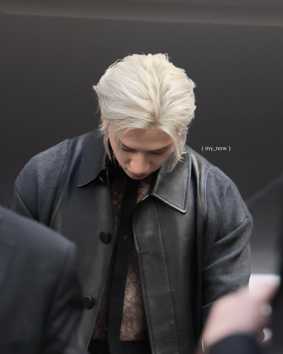 쓰담쓰담🫳🏻

#StrayKids #스트레이키즈
#BangChan #방찬