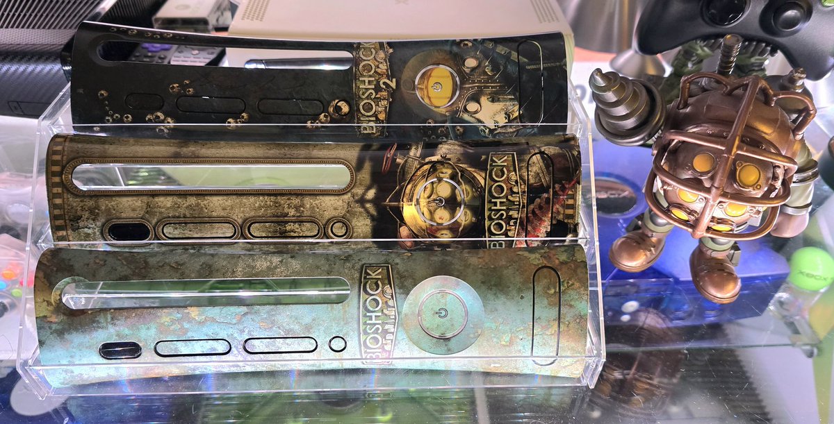 Absolutely thrilled to have all 3 Bioshock Faceplates. 2 of these are quite limited. Nifty triple faceplate stand as well 😁
#xbox #xbox360 #ogx #ogxboxgamer