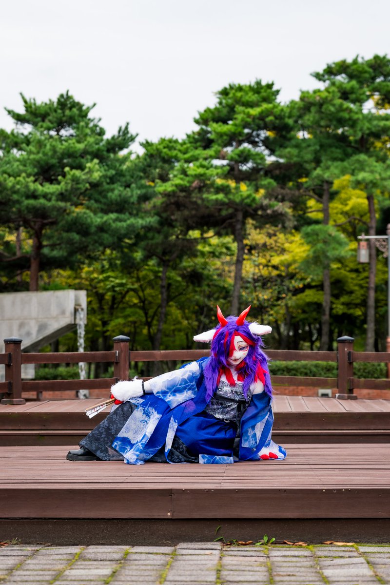 그래, 어디 한번 얘기해보거라. 그대의 말에 따라 내 어찌 할지 고민 해볼테니. 

#FursuitEveryday #fursuit #furry