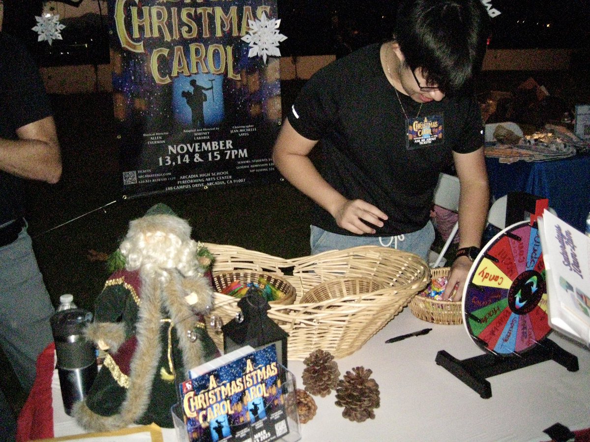 Thank you to everyone who came and visited us at Arcadia Stage’s booth at the Moon Festival! 🌙 We had such a wonderful time reflecting the joy of our theatre company to the community, as well as spreading the word of our upcoming production of ‘A Christmas Carol’! 💫