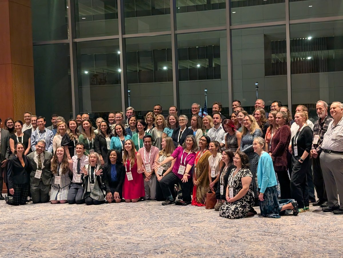 <a href="/BostonChildrens/">Boston Children's</a> child neurology &amp; NDD alumni reception at #CNSAM. What an amazing group to reconnect and share memories! <a href="/BCHNeuroRes/">Boston Children’s Child Neurology & NDD Residency</a> #NDD #childneurology