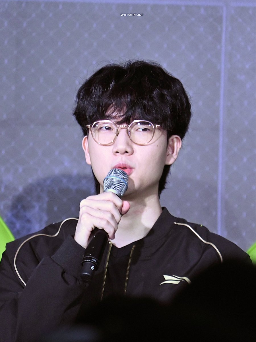 WaterProof tweet media