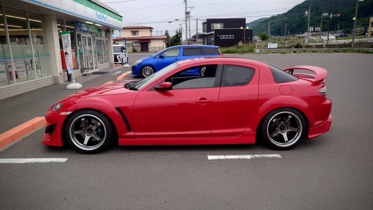 kiku_kz1100b2's tweet photo. 緩募 Rx8 タイプS売ります。

odula フロントバンパー
アルテックス サイドステップ
クラブスポーツ リアバンパーハーフ
マツダスピード リアウイング
TEIN MONOsports 車高調
ADVAN GT BEYOND 10j+35 4本通し
シバタイヤR31 200R 265/35R18 続く↓
  #Rx8  #車売ります https://t.co/xiRoV2Cr7g