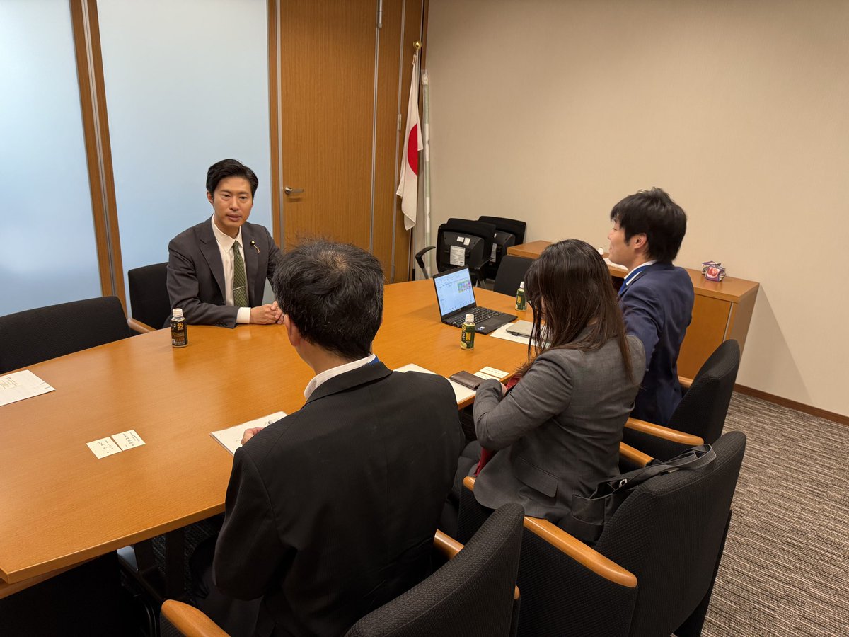 kamiyamasayuki_'s tweet photo. 現場よりコンサータ錠入荷困難の声を受け、厚生労働省から現状の情報提供と意見交換、こちらからの提案を実施。
過去からの経緯も踏まえつつ、最適な対応を検討してまいります。 https://t.co/TGpkuPnjcx