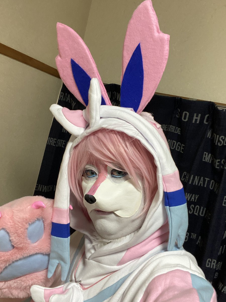 komataroro's tweet photo. 特殊メイクしたい欲... https://t.co/KDKPzBCIx7