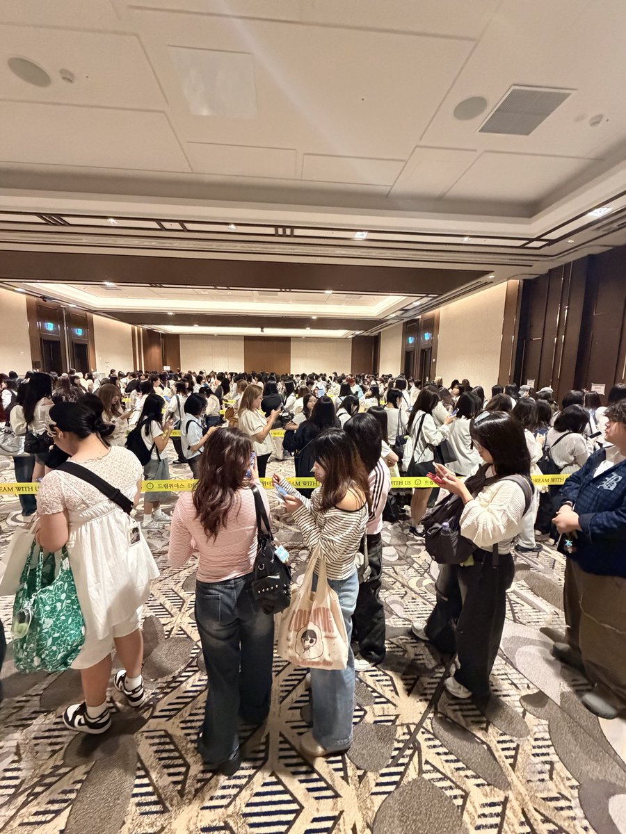 แถว MD 🥹 #DOYOUNG_ENCORE_Yours