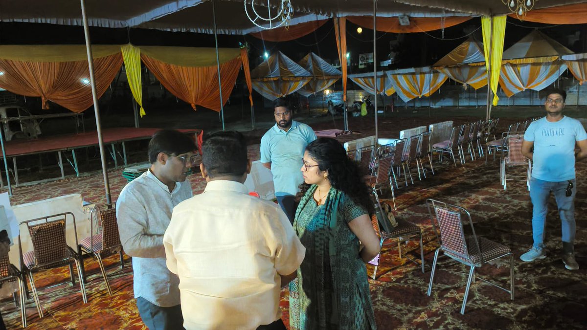 आयुक्त निदेशक उद्योग उत्तर प्रदेश के निर्देशानुसार सीतापुर में 9 से 18 अक्टूबर 2025 तक राजकीय इंटर कॉलेज मैदान में स्वदेशी मेला आयोजित होगा। तैयारी की समीक्षा हेतु स्थल निरीक्षण कर उपायुक्त उद्योग को आवश्यक दिशा-निर्देश दिए गए।