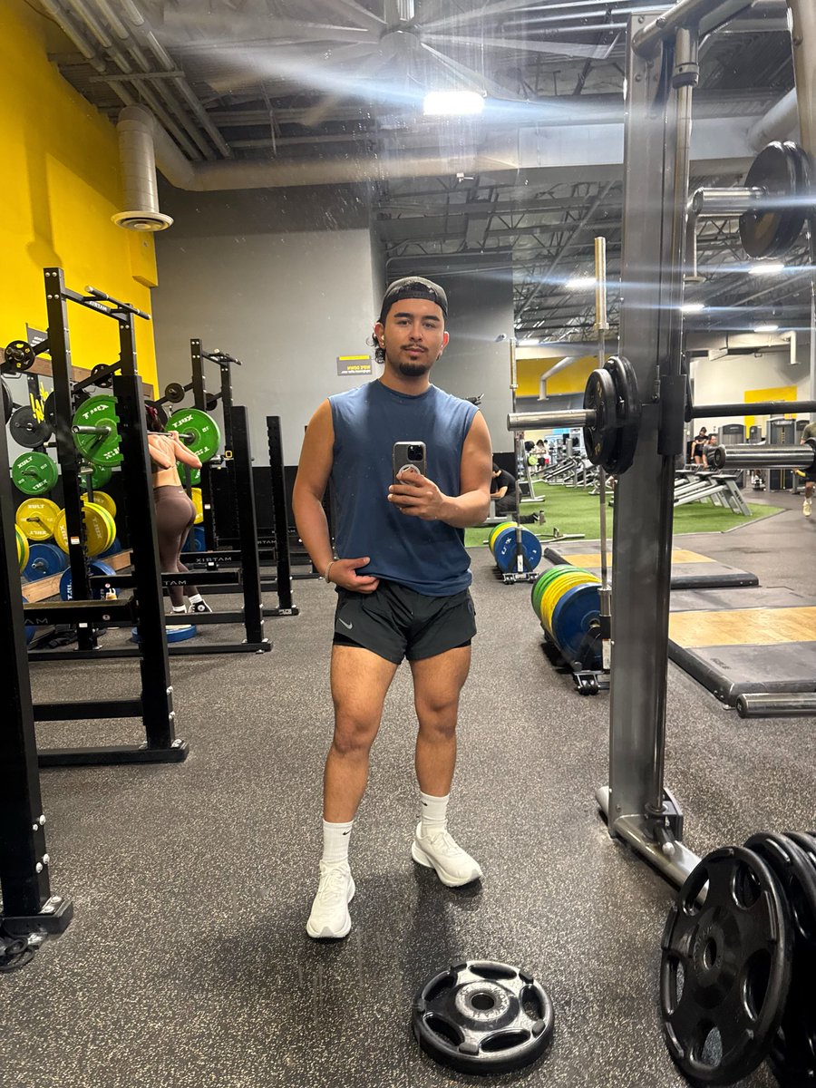 serg_iniguez's tweet photo. 🏋🏽 https://t.co/Z0SyDjyeBu