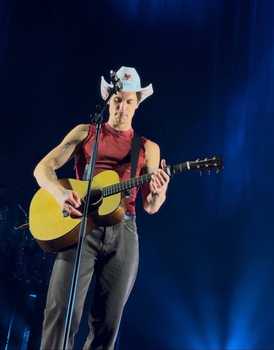 maya 💙🦋 tweet media