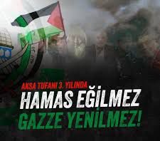 Yok edeceğiz diyip üzerine 100 bin ton bomba attıkları #Hamas ile şimdi oturup barış ve esir takası anlaşması imzalamak zorunda kaldılar…
Allah ın yardım ettiği bir kavmi yenemezsiniz…
Allah var Gam yok..
Hamas eğilmez , Gazze yenilmez..