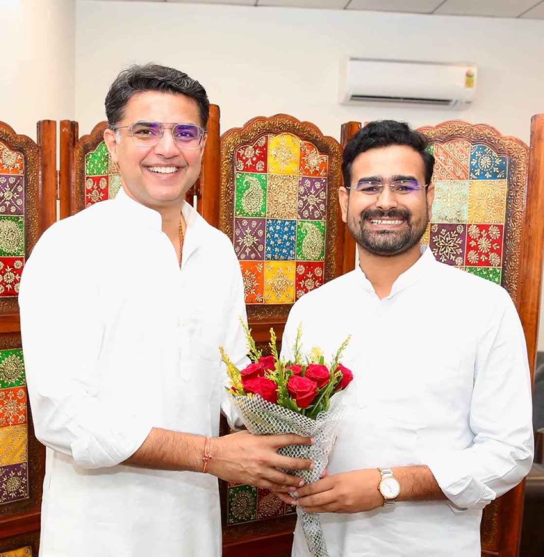 जनसेवा के प्रति समर्पित परबतसर से लोकप्रिय विधायक बड़े भाई रामनिवास गावड़िया जी को जन्मदिन की हार्दिक शुभकामनाएं।
ईश्वर आपको दीर्घायु और निरंतर जनसेवा की शक्ति प्रदान करें। 🙏 <a href="/RamniwasGawriya/">Ramniwas Gawriya</a>