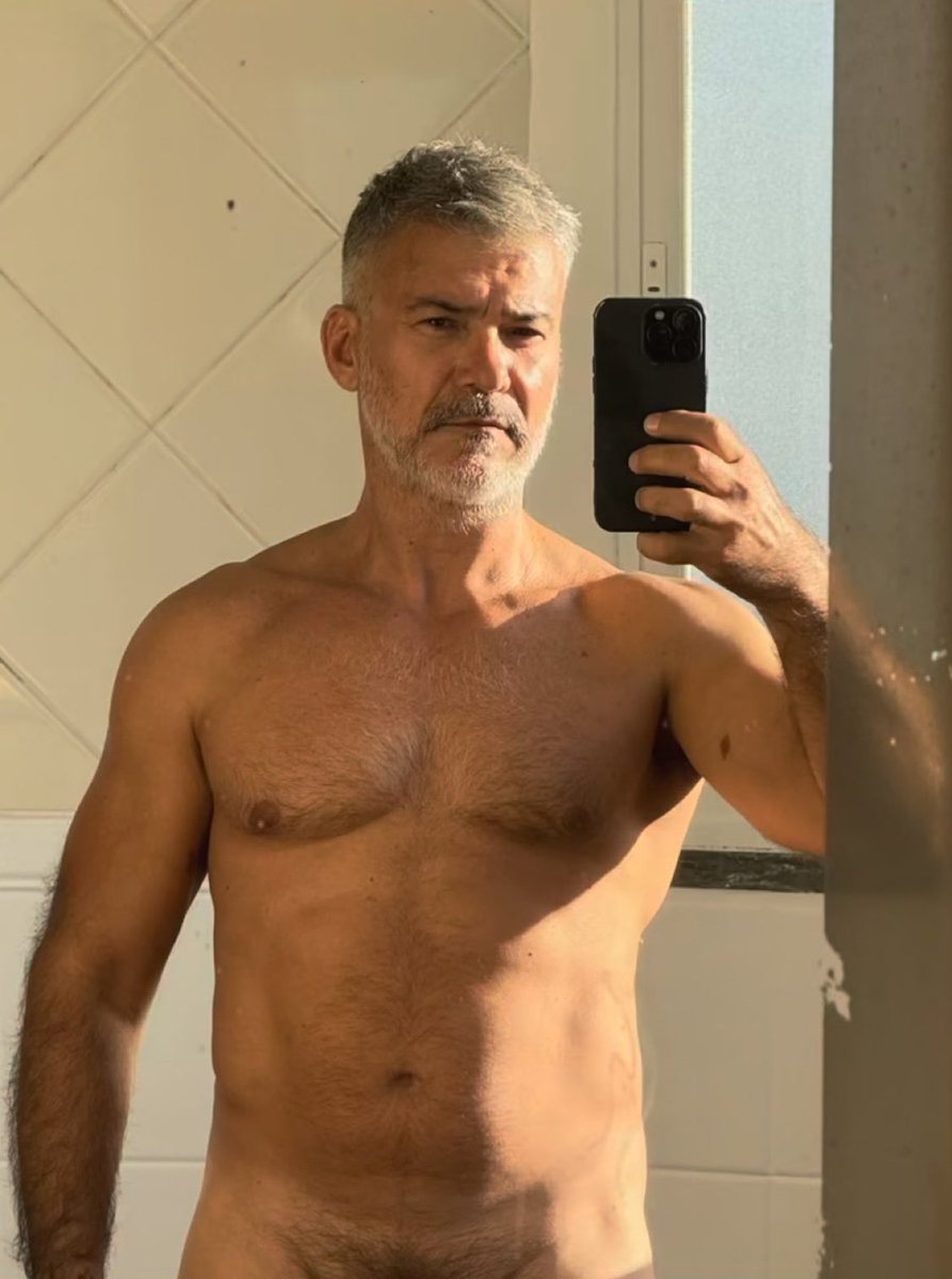 andreariell's tweet image. posso dizer uma coisa