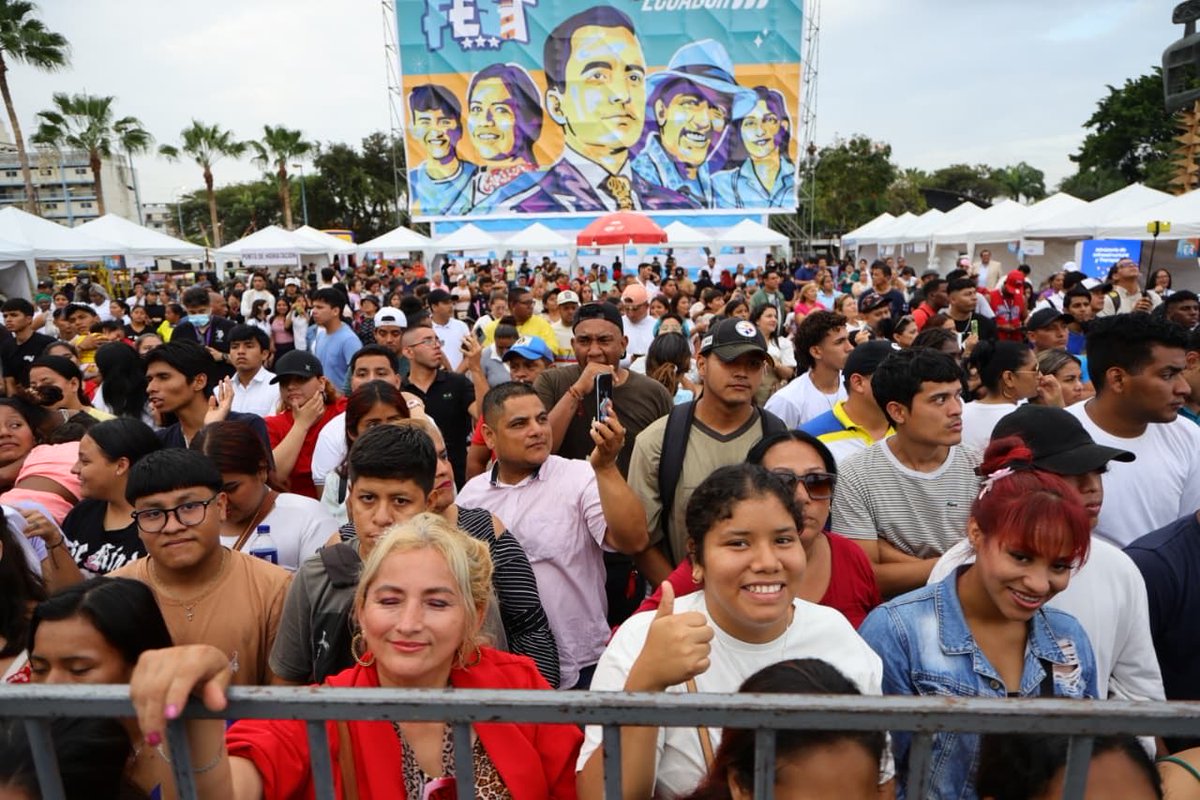 Celebramos a #Guayaquil y a la juventud ecuatoriana. 🇪🇨🙌🏻

Esta tarde, acompañé a nuestro presidente <a href="/DanielNoboaOk/">Daniel Noboa Azin</a> durante el acto de bienvenida a los 80.000 jóvenes beneficiarios del Programa Jóvenes en Acción, en el Independencia Fest. 

Esta es #LaVerdaderaIndependencia
