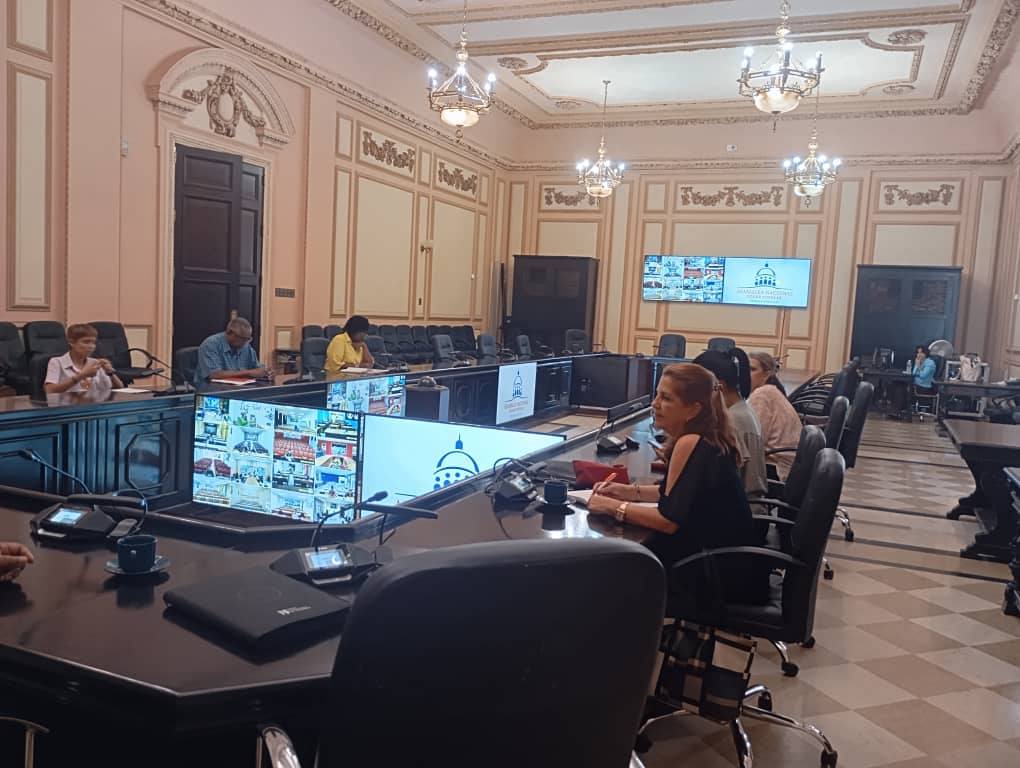 OscarCubaMinjus's tweet image. Junto a @JosLuisToledoS1 y los diputados que participan en el ejercicio de la más Alta Fiscalización al @Minjus_Cuba, desarrollamos en la sede de @AsambleaCuba un encuentro por videoconferencia para constatar y evaluar el trabajo realizado hasta la fecha. @RosyCubaMINJUS