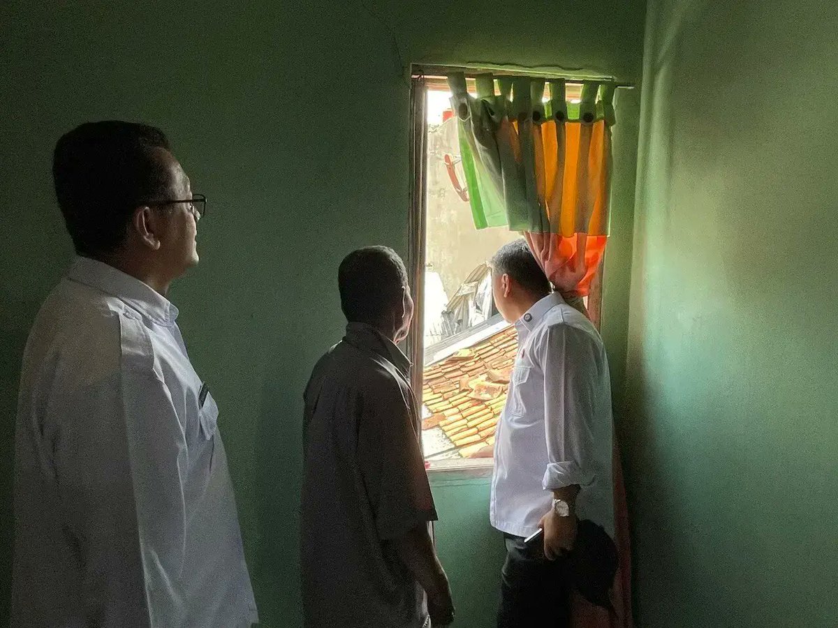 Tindak Lanjuti Laporan, Wali Kota Depok Kunjungi Rumah Terdampak Angin Puting Beliung di Grogol

berita.depok.go.id/tindak-lanjuti…