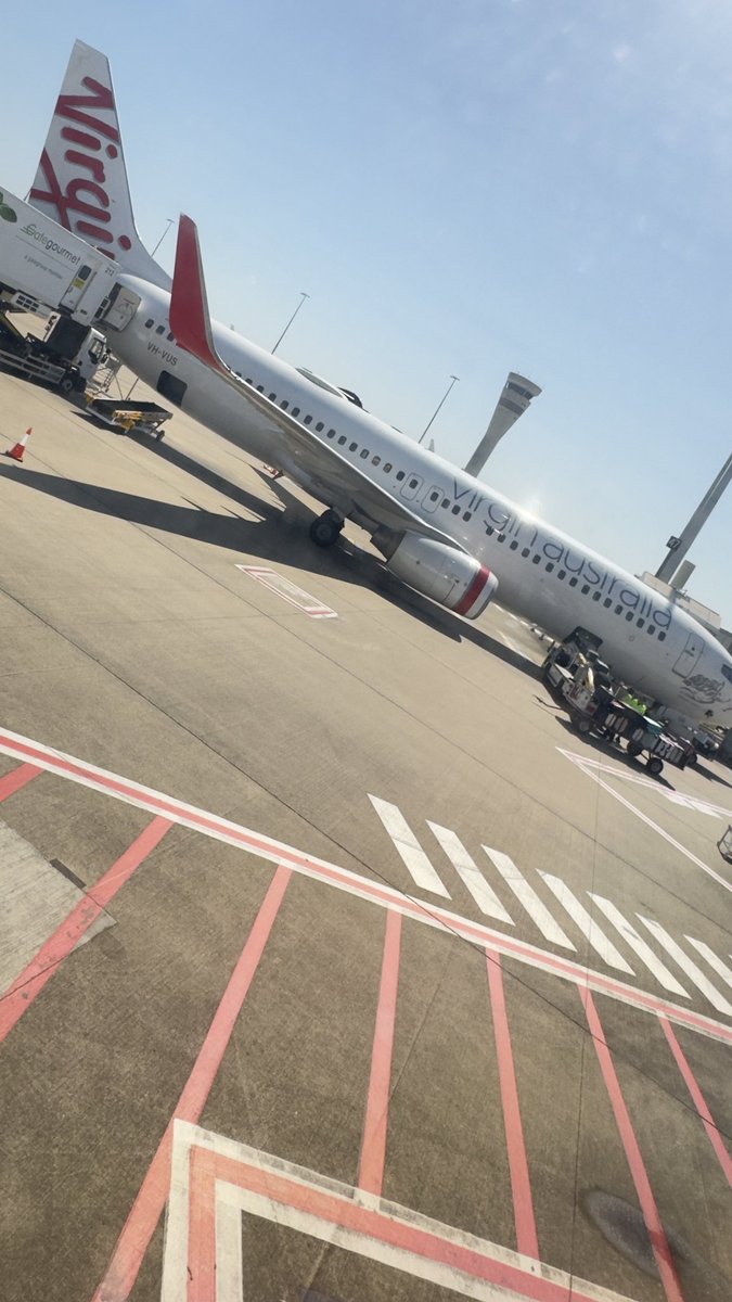 db0984's tweet image. @VirginAustralia I looked outside my plane window at @BrisbaneAirport on my flight to  @Melbourne this afternoon. How come these baggage handlers aren’t dancing like the ad? Off to @PAXAus for the weekend? #BringOnWonderful #FunPost