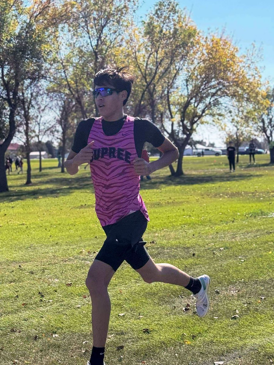 ndnsports's tweet image. Congratulations to Tayshaun Cudmore (Cheyenne River Sioux), out of Dupree High School in South Dakota, who took first place at the Gettysburg  Invitational today.
#NativePreps #CRST
