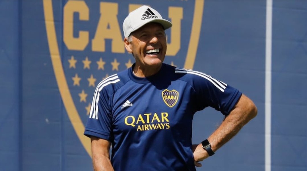 En cada club que llegaste despertaste ilusión.
En cada club donde estuviste fuiste querido.
Del club que te ibas preferían un hasta luego.

Todos te quisimos eterno y ahora lo sos. El hincha de fútbol te va a querer por siempre.

Gracias por representar a Boca! 💙💛💙