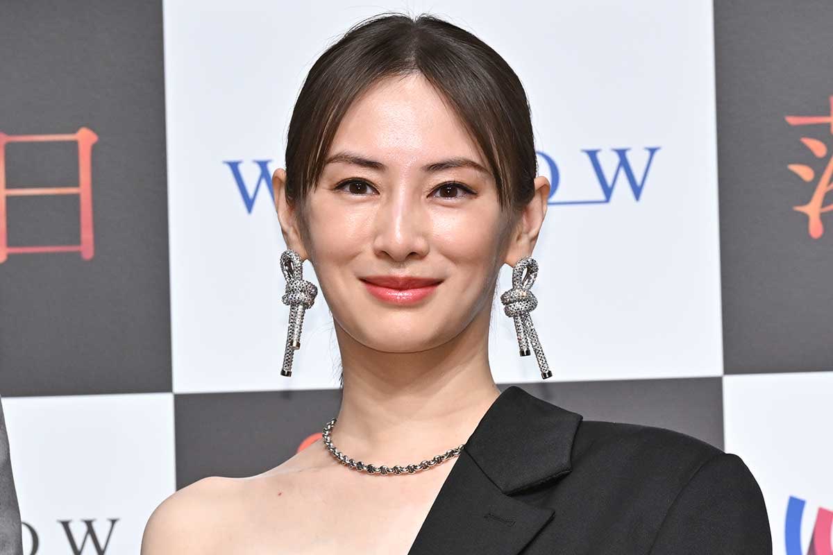 rie_serina's tweet photo. 顔に立体感ある人は、表情や角度やライティングによっては、あるのが自然と思う。
若々しい印象するし◎ https://t.co/WJ5iFCiMvu