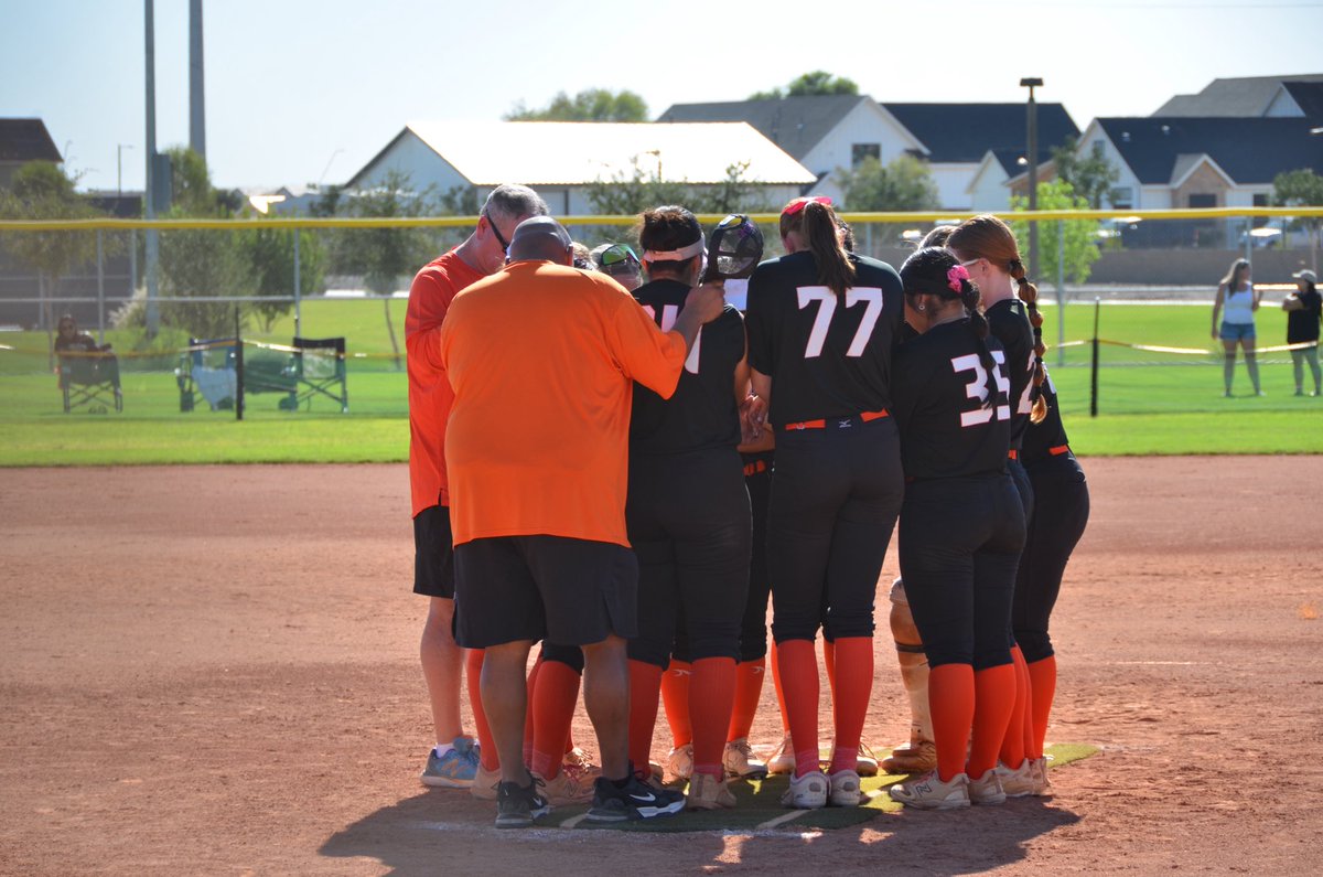 Not the outcome we wanted last weekend but this team fights hard. Ready to get back at it next week in California. 💙
<a href="/TNMojo_morales/">TN Mojo - Ramsey/Morales</a> 
#committed #softball