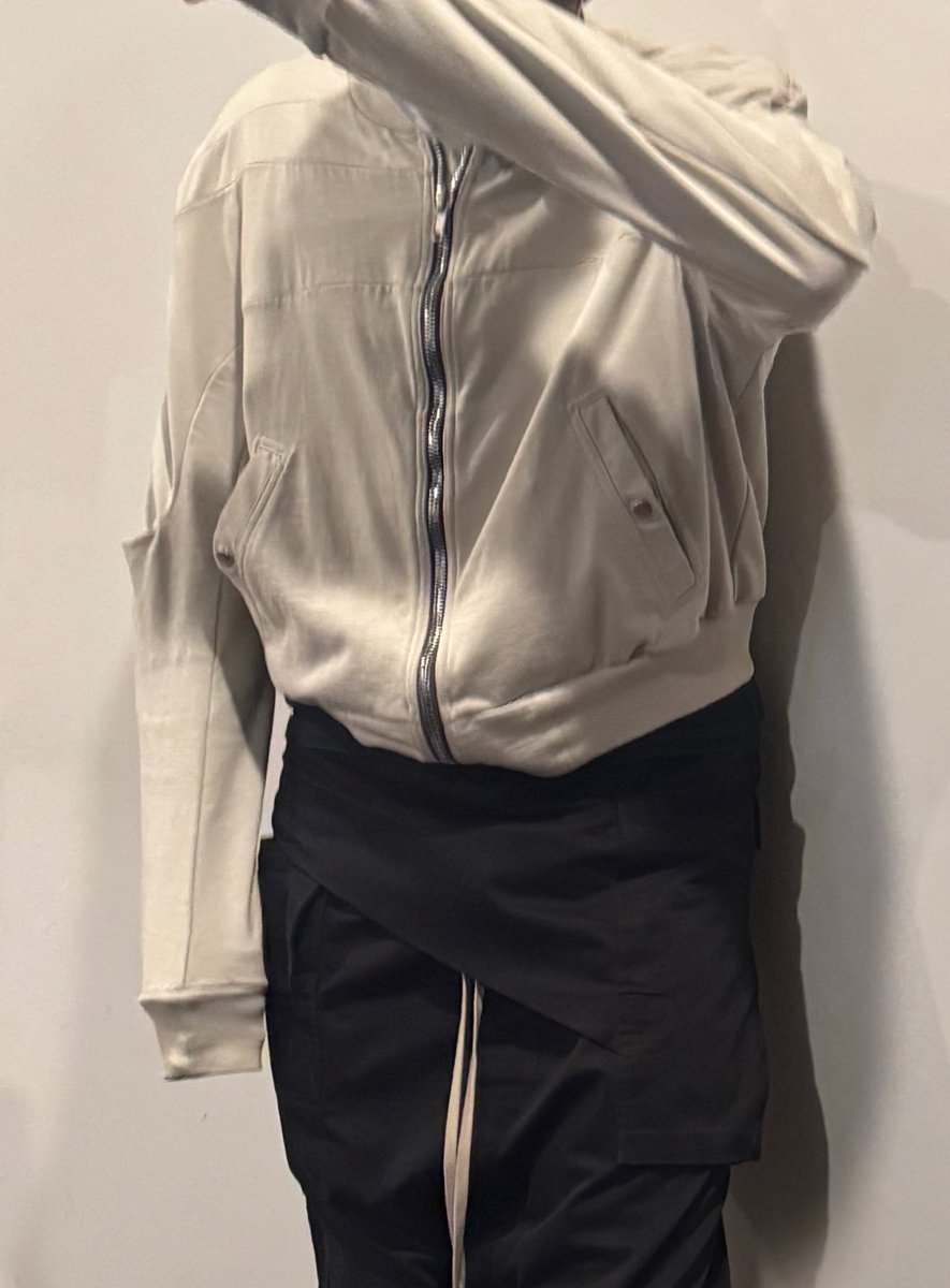 ovo (@icoulddrop) on Twitter photo 