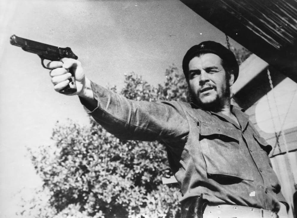 MaviDefter3's tweet image. &quot;Peşinden gidecek cesaretin varsa, bütün hayaller gerçek olabilir&quot;
 Ernesto &quot;Che&quot; Guevara 9 Ekim 1967
Saygı ve Onurla 
#9Ekim #Persembe #ErnestoCheGuevara #Che