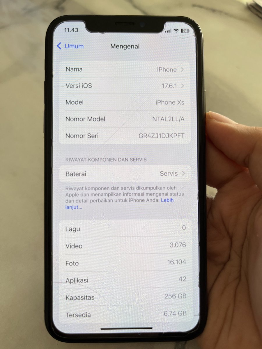 syfdibaa's tweet photo. WTS want to sell wts IPHONE XS 256gb ex inter
- Sinyal aman all operator
- BH 67%
- kamera aman depan belakang
- Face id nyala &amp; True tone aman
- pemakaian pribadi
Harga : 2.000.000 bisa nego
detail boleh dm atau wa 085720721889
pembayaran bisa oren 
#zonauang #wts https://t.co/HpuZbx6zOD