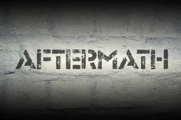 DT2ComicsChat's tweet photo. #TVRule📺

I just realized something about this word right here:

Aftermath.

It's in the aftermath that most TV shows lose the bulk of their audience. After the big breakup, after the wedding, after the funeral...
...the show is never the same.

And that's about the time that the writers think that completely upending the entire premise of the show is a good idea.
