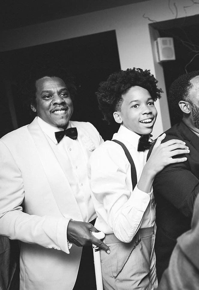 yivialo's tweet image. "Can't wait for your child's life, to be a part of it"
JAY-Z with Jaziah (Colleek’s son, TT's nephew) at his niece Teanna's (TT) “The Great Gatsby” themed 21st birthday party. (2019)