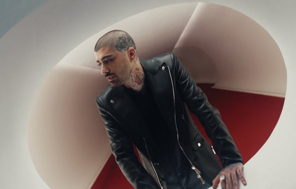 o buzzcut do zayn 🫦