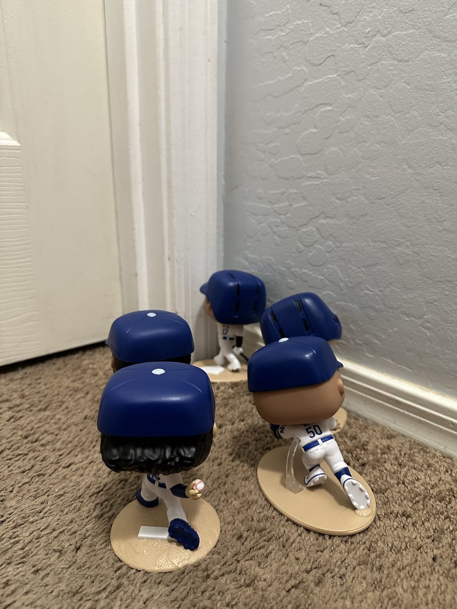 thinkblueloops's tweet photo. and now i want you all to sit there and reflect on your performance tonight https://t.co/Fuo7gyu0N3