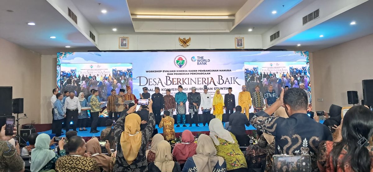 Mari bersama memperkuat peran Tenaga Pendamping Profesional dan Kader Pembangunan Manusia dalam percepatan penurunan stunting menuju Zero Stunting dan Desa Berkinerja Baik 2025

#KemendesaPDT #DesaBerkinerjaBaik #Stunting #KPM #WorkshopKPM #PembangunanManusia #DesaTangguh