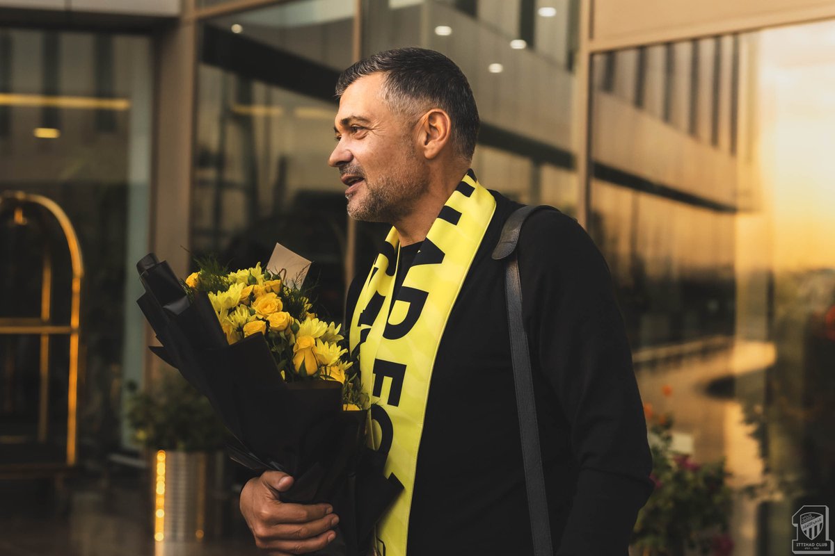 ittihad's tweet photo. 📸| الطاقم الفني الجديد في جدة 🛬 https://t.co/X90XL6yz5T