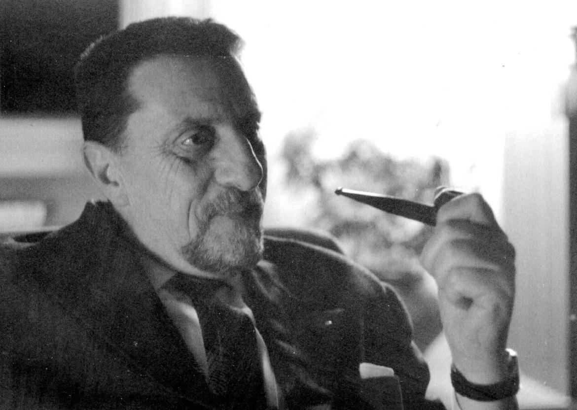 akraeides's tweet image. 