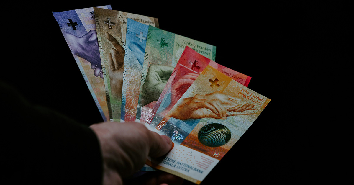 Wie bezahlen Sie am liebsten – digital oder bar? Auch wenn Bargeldtransaktionen in der Schweiz abnehmen, bleibt der Zugang zu Bargeld ein zentraler Teil unseres Leistungsauftrags. Erfahren Sie, wie wir den #Bargeldbezug für Sie sicherstellen: brnw.ch/21wWt7H