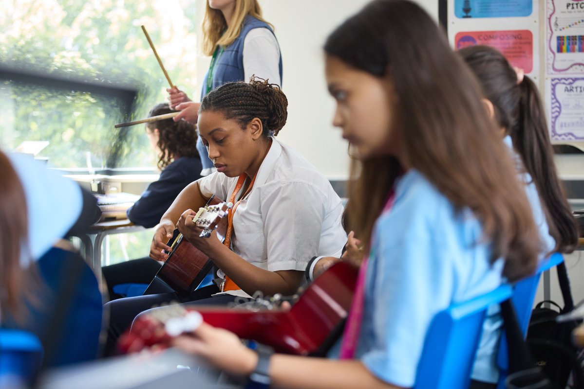 Check out our latest blog, where we’re looking at Future Sound Experience:  a three-day creative journey for KS3 &amp; KS4 pupils, covering songwriting, improvisation, and developing key listening and composing skills. 

👉 abramwilson.com/future-sound-e…
