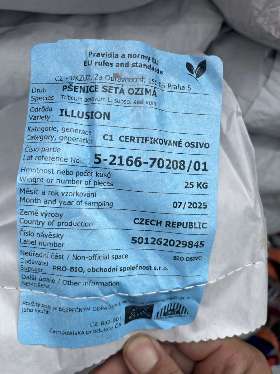 Až na ten déšť jde vše podle plánu 🧑‍🌾 #FarmářJežek